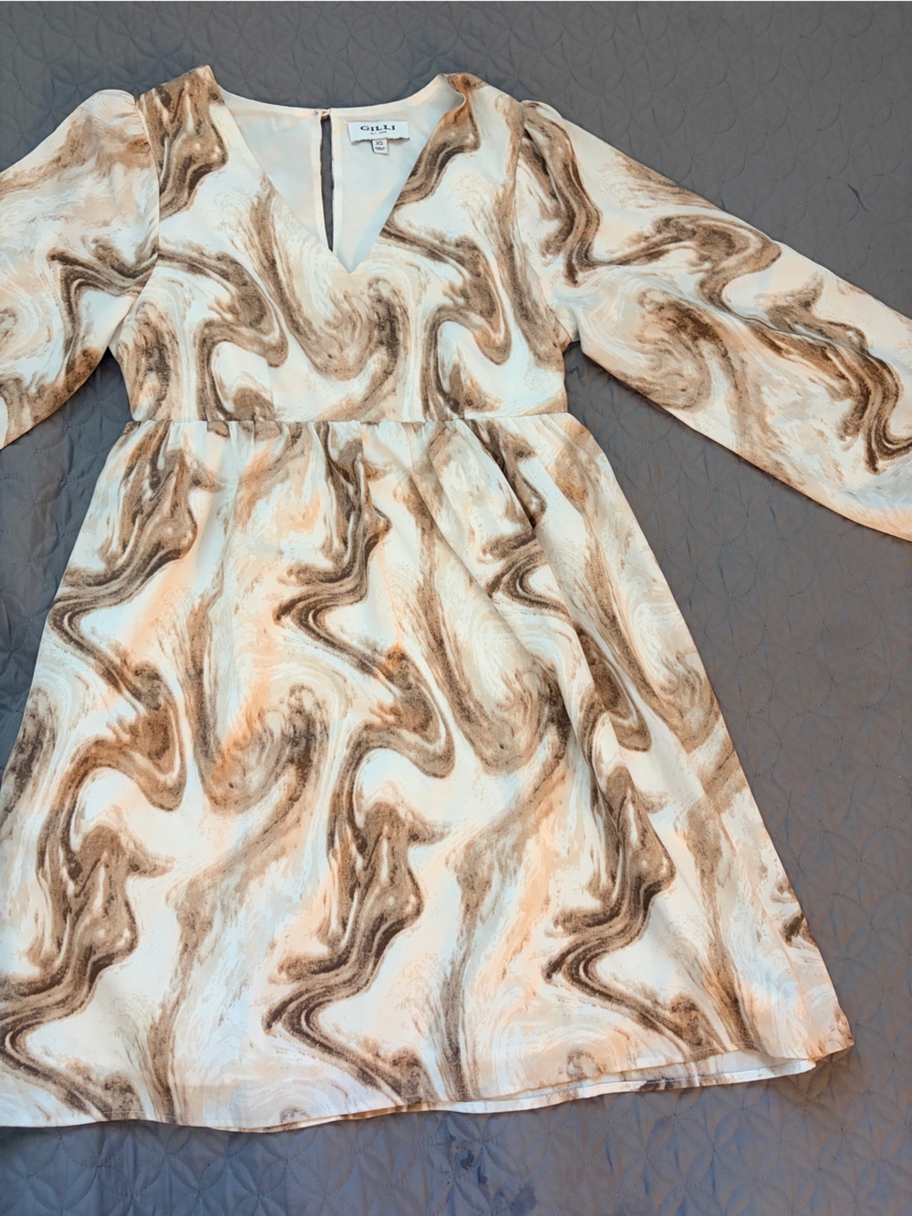 Gilli Women’s XS Marble Swirl Print Long Sleeve Dress